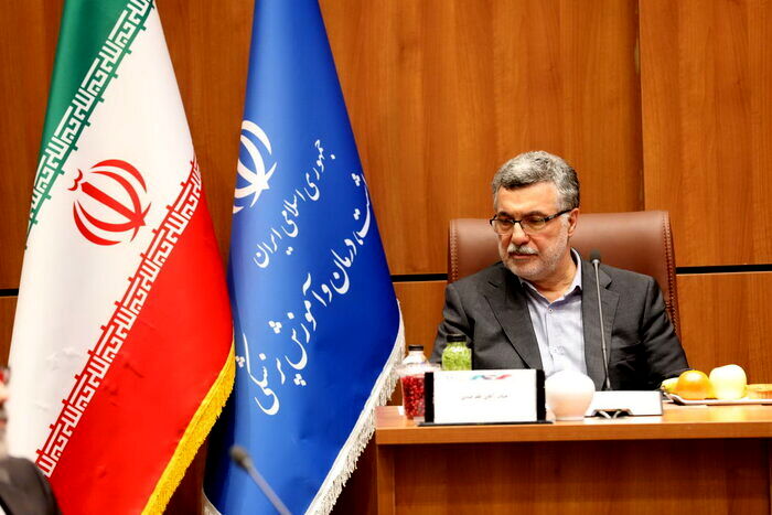تاکید وزیر بهداشت بر ضرورت تقویت پوشش بیمه‌ای خدمات دندانپزشکی