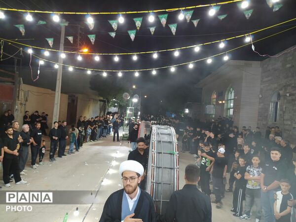عزاداری مردان با غیرت وزنان شیردل این سرزمین در روستای بابان دردسته