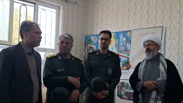 نمایشگاه «مدرسه انقلاب» دبیرستان میثاق