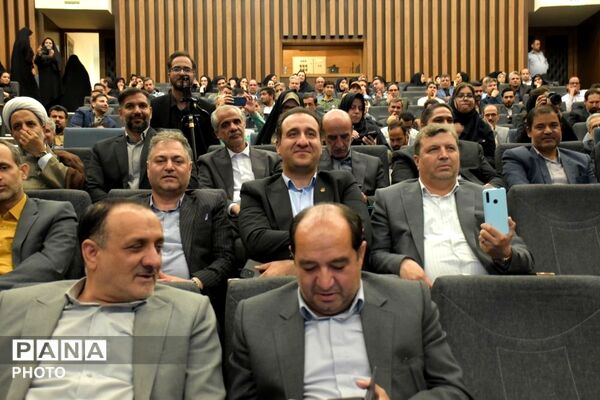 تجلیِ نبوغ و تکریمِ معمارانِ اندیشه در خراسان رضوی