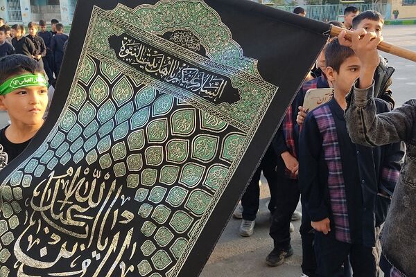مراسم عزاداری حضرت فاطمه«س» دانش‌آموزان دبستان پسرانه امامت یک