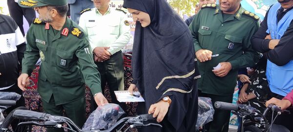 همایش پیاده‌روی خانوادگی به‌مناسبت هفته دفاع مقدس در نیشابور