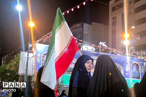 تداوم حضور در خیابان‌ها؛ رمز اتحاد و پیروزی 