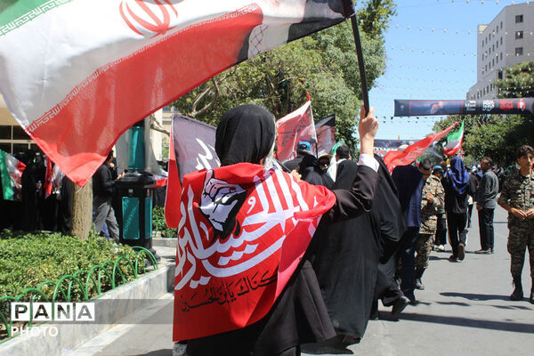 مشهد در سوگ؛ بدرقه باشکوه رهبر شهید انقلاب در جوار بارگاه رضوی/۲