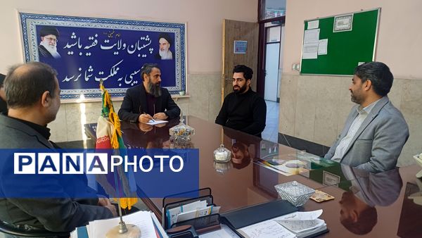 افتتاحیه نمایشگاه فرهنگی هنری هفته ماها