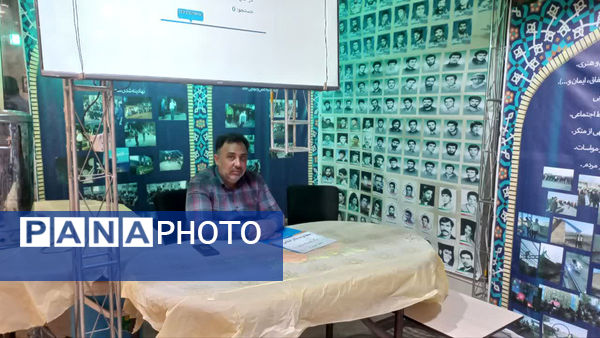 آماده‌سازی غرفه‌های نمایشگاه هفته دفاع مقدس استان قم