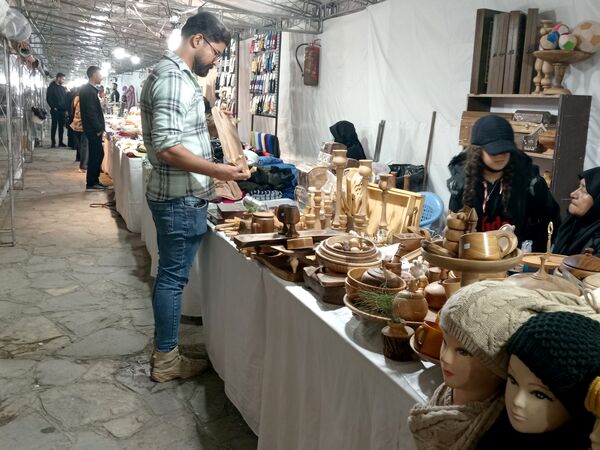 نمایشگاه صنایع دستی در محله طلاب مشهد