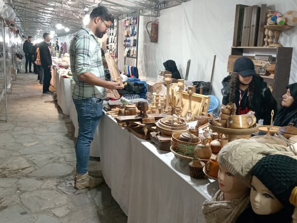نمایشگاه صنایع دستی در محله طلاب مشهد