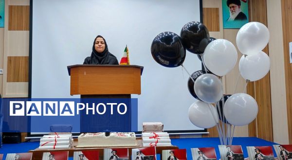 جشن فارغ التحصیلی دانش‌آموزان پایه ششم مدرسه خاقانی