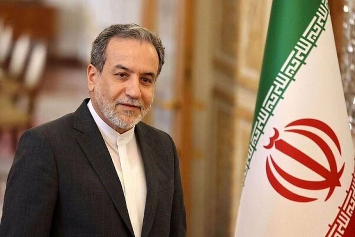 رایزنی عراقچی و اسحاق‌دار درباره تحولات مرتبط با روابط هند و پاکستان