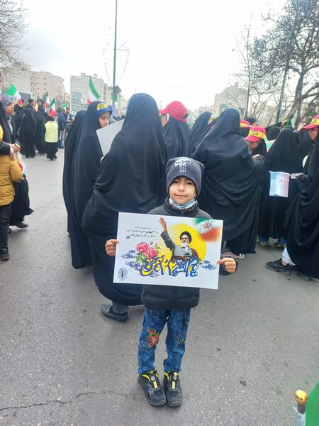 نسل فردا در مسیر انقلاب