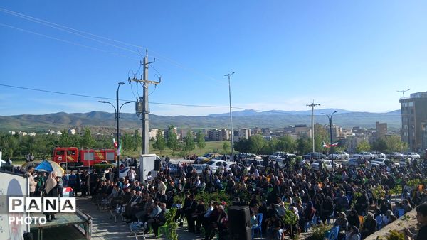 افتتاح پیاده‌راه ۸۰۰ متری شهید خیامیان در تویسرکان