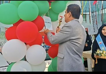 زنگ انقلاب در مدارس میناب طنین‌انداز شد