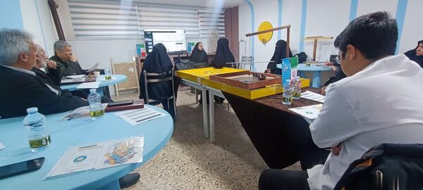 بازدید معاون آموزش متوسطه استان از دبیرستان شاهد تکتم ناحیه ۳ مشهد