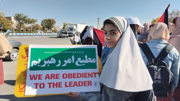 راهپیمایی ۱۳ آبان؛ روز دانش‌آموز 