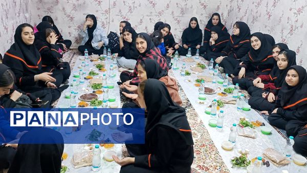 برگزاری محافل انس با قرآن و مراسم افطاری در مدارس شهرستان ملارد 