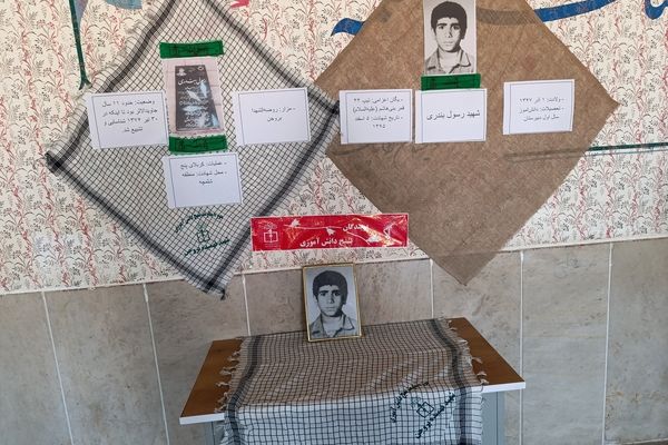 اجرای طرح لاله‌های روشن در آموزشگاه شیخ فضل‌الله نوری 