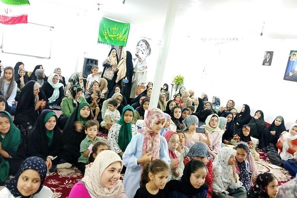 حال و هوای جشن میلاد پیامبر اکرم (ص) در پایگاه فاطمیه 
