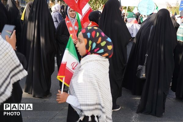 حضور پرشور دهه نودی ها در رزمایش جانفدایان شهرستان بیرجند