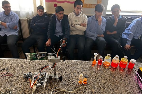 دومین روز از« همایش آشتی با علم» در پژوهش‌سرای دانش‌آموزی کاوش کهریزک 