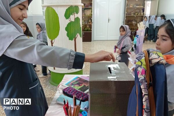 جشن همدلی و همیاری در دبستان شهید رجبی