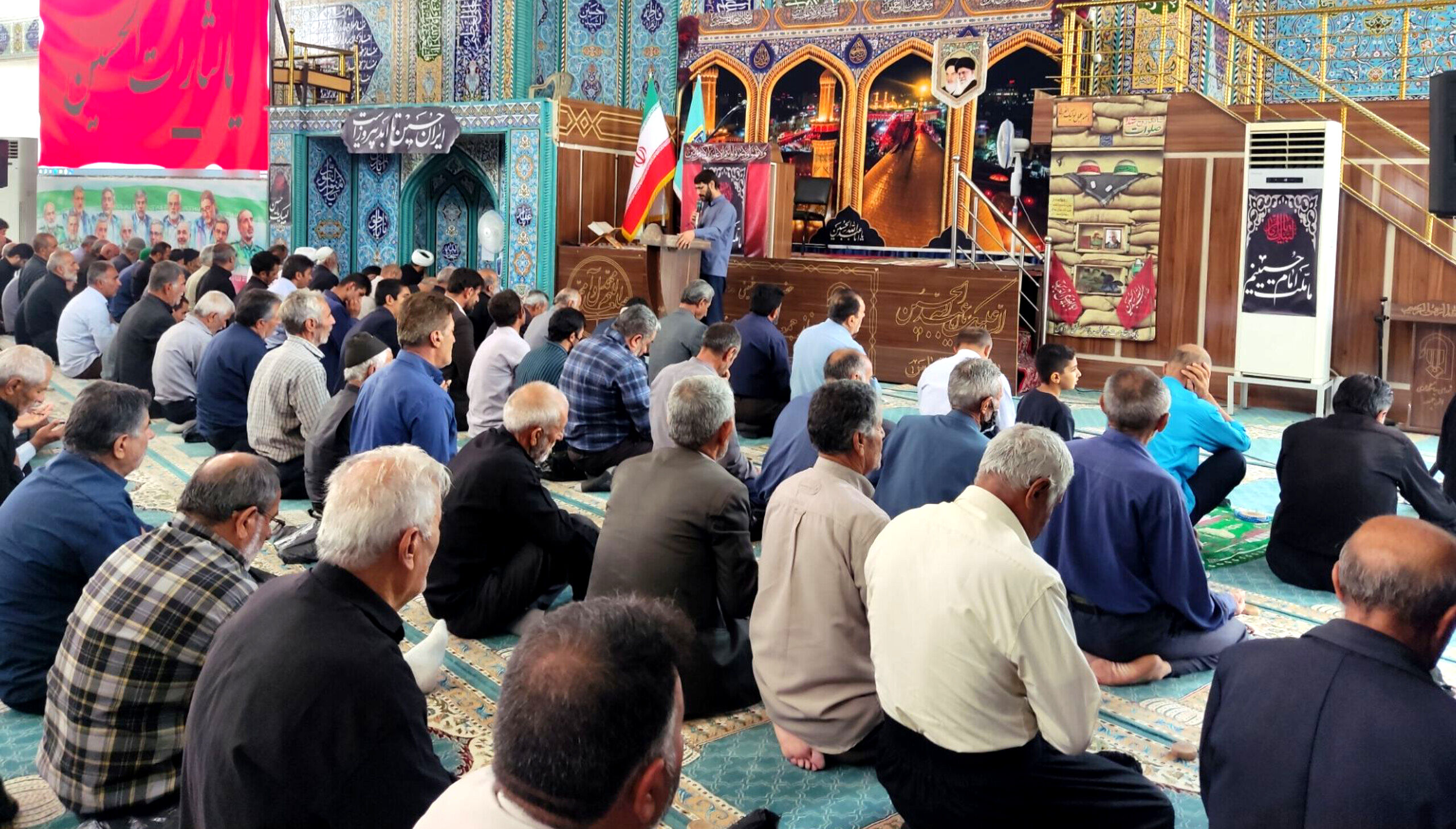 نماز جمعه ضمن تقویت معنویت نقش مهمی در آگاهی بخشی نسبت به مسائل روز کشور و جهان ایفا می‌کند