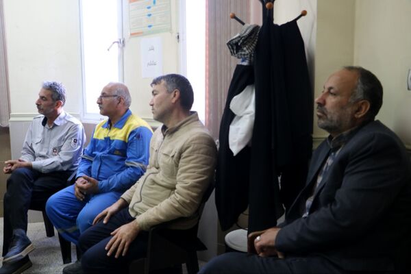 جلسه هماهنگی مانور زلزله در مدرسه مقصودلو سرخنکلا 