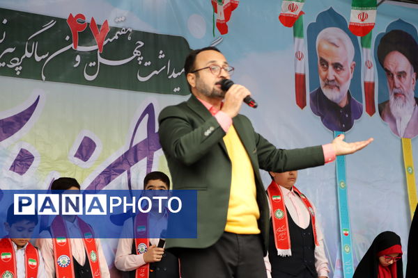 راهپیمایی باشکوه ۲۲ بهمن در قاب تصویر