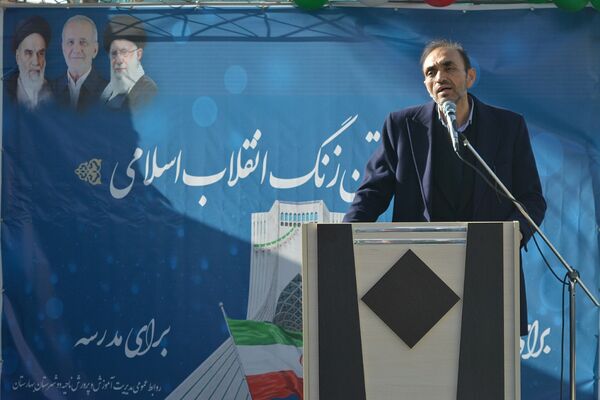 طنین زنگ انقلاب در بهارستان‌دو 