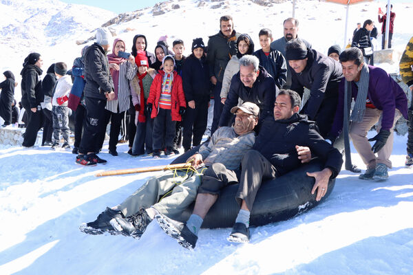 نشاط زمستانی در پیست «سخوید» یزد