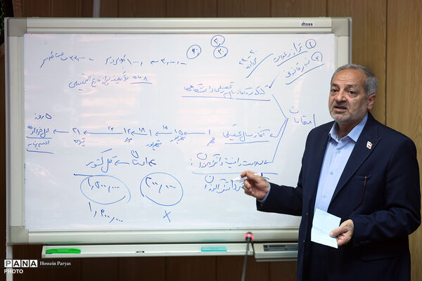 نشست مشترک وزیر آموزش و پرورش با اعضای کمیسیون آموزش، تحقیقات و فناوری مجلس شورای اسلامی