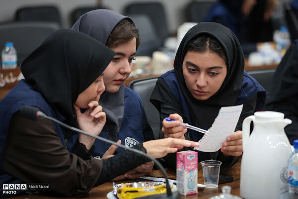 نشست خبری سخنگوی وزارت آموزش و پرورش با دانش‌آموز خبرنگاران پانا