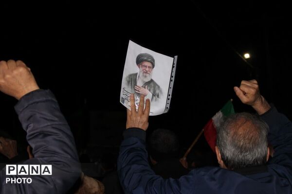 حضور پرشور مردم انقلابی آشخانه در عزاداری رهبر انقلاب
