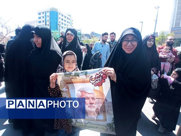 حضور پرشور مشهدی‌ها در راهپیمایی روز قدس؛ فریاد حمایت از فلسطین