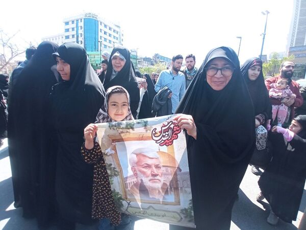 حضور پرشور مشهدی‌ها در راهپیمایی روز قدس؛ فریاد حمایت از فلسطین