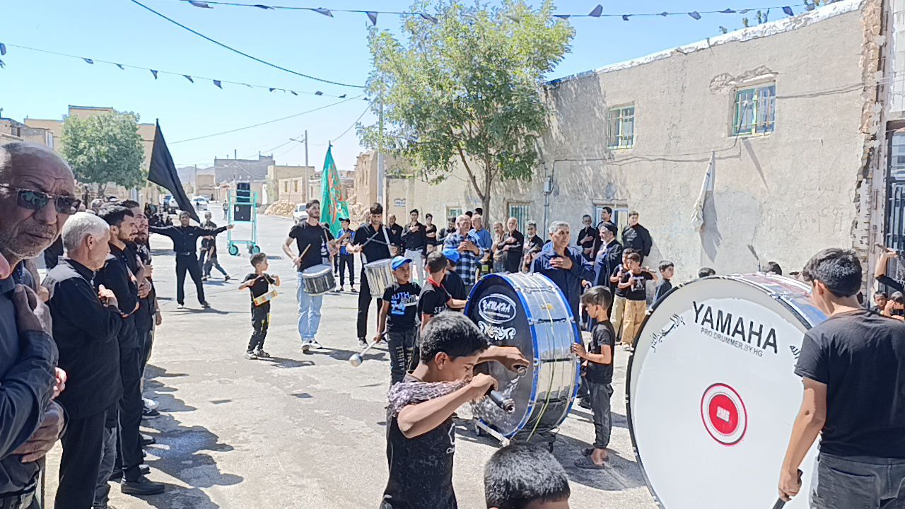 مراسم سنتی هیئت ثامن الائمه روستای سلطان آباد نمک