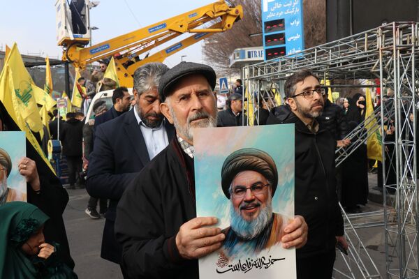سه نسل متفاوت پای کار آرمان واحدی به نام مقاومت