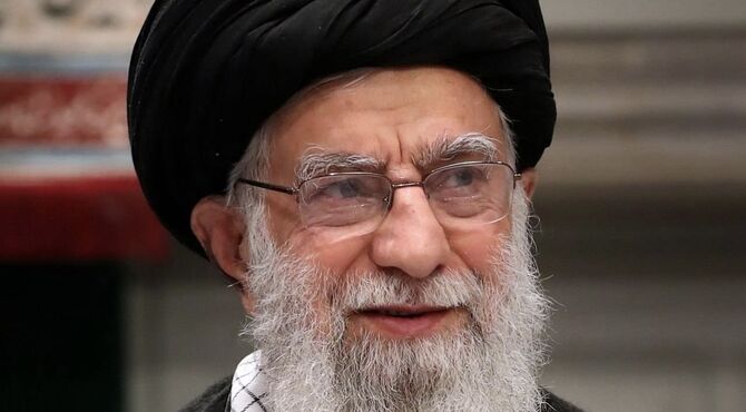 اسلامی: ثمره خون مطهر رهبر انقلاب برگ زرین دیگری در تاریخ اسلام رقم خواهد زد
