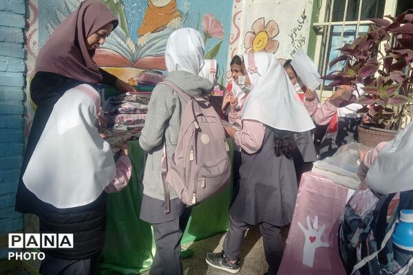  «جشن عاطفه‌ها» در مدارس شهرستان فیروزکوه با هدف ترویج ارزش‌های اخلاقی
