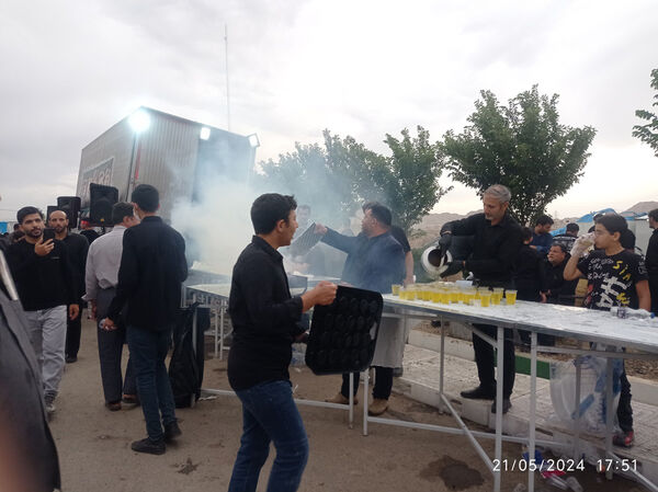 مراسم بزرگداشت شهدای خدمت با حضور نوجوانان انقلابی