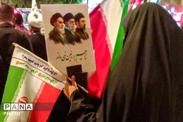 بیش از صد و سی  شب تجمعات مردمی و دانش آموزی شبانه