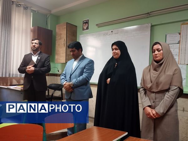 برگزاری اولین جلسه‌ اجتماعات یادگیری آموزگاران شهرستان ملارد در دبستان دخترانه حضرت زینب (س)