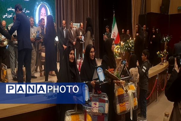 آیین تجلیل از مدیران، معلمان، معاونان نمونه شهرستان نیشابور