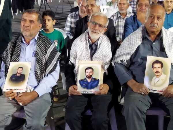 آیین بزرگداشت شهدای دفاع مقدس در مسیر«اتحاد مقدس»