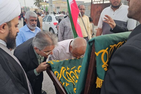 حضور کاروان پرچم آستان امام رضا(ع) در شهر شمیل بندرعباس