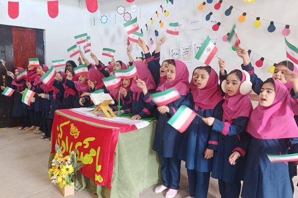 جشن نیمه شعبان در مدرسه شهید اسماعیلی عقدا پردیس 