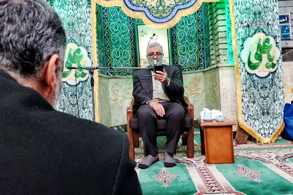 حضور دانش‌آموزان معتکف ناحیه دو شهرری در جلسات بصیرتی