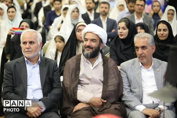 جشن بزرگ ازدواج ۱۳۰ زوج جوان دانشجو در همدان
