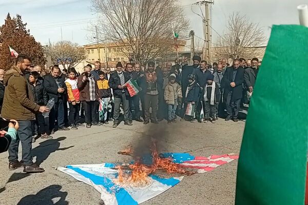 فیروزکوه یکپارچه فریاد «استقلال، آزادی» سر داد