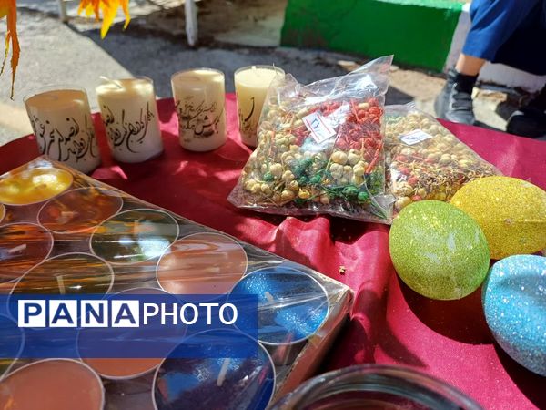 بازارچه کاروفناوری در دبیرستان حاج آقا توکلی زرقان 